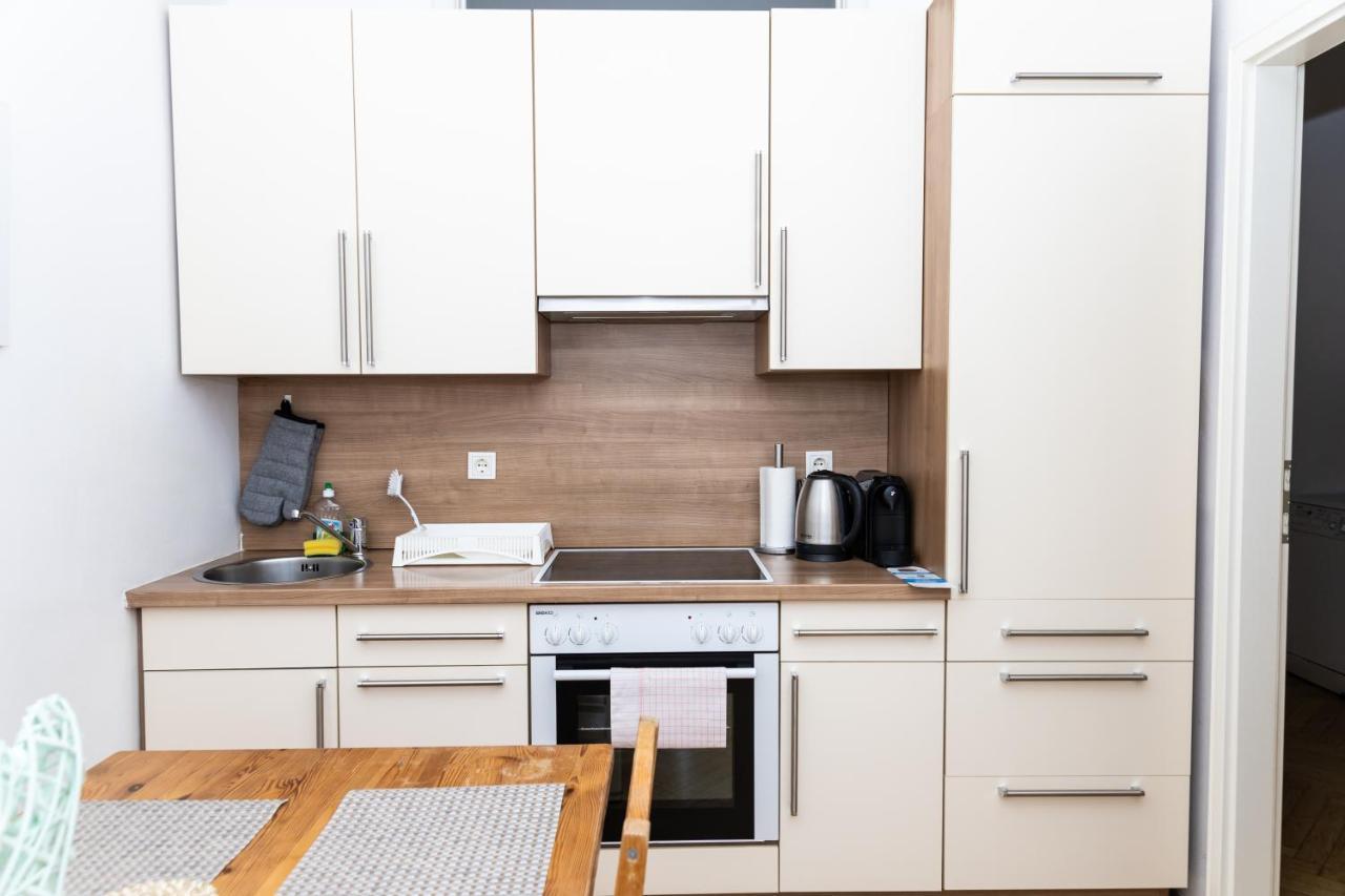 Moonlight Apartment With Porch Near Schoenbrunn And Westbahnhof 비엔나 외부 사진